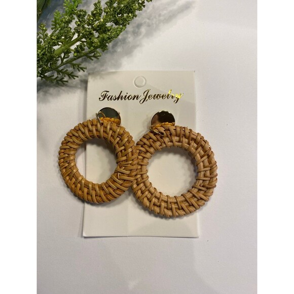 Earrings Rattan Woven Dangle Round Post Tropical Straw Unique Versatile Light - Picture 3 of 6